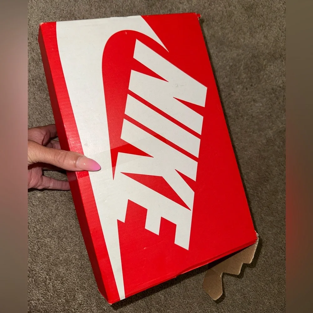 Womens Dunk Low Black/White - Picture 2 of 16